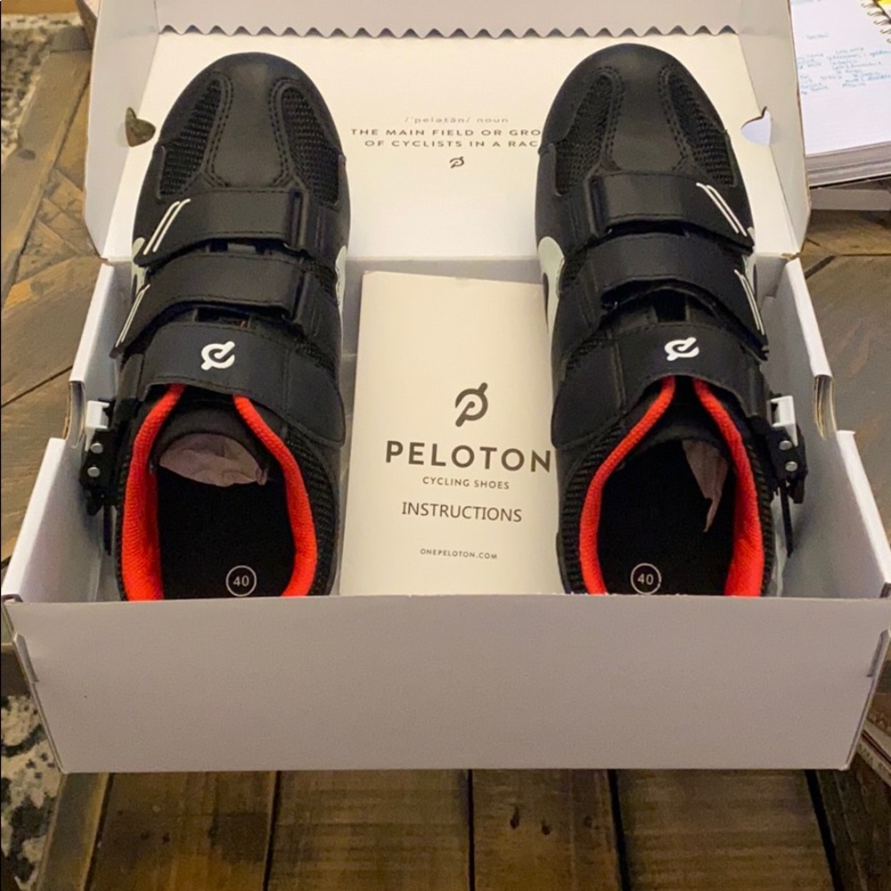 Like New Peloton Cycling Shoes 40